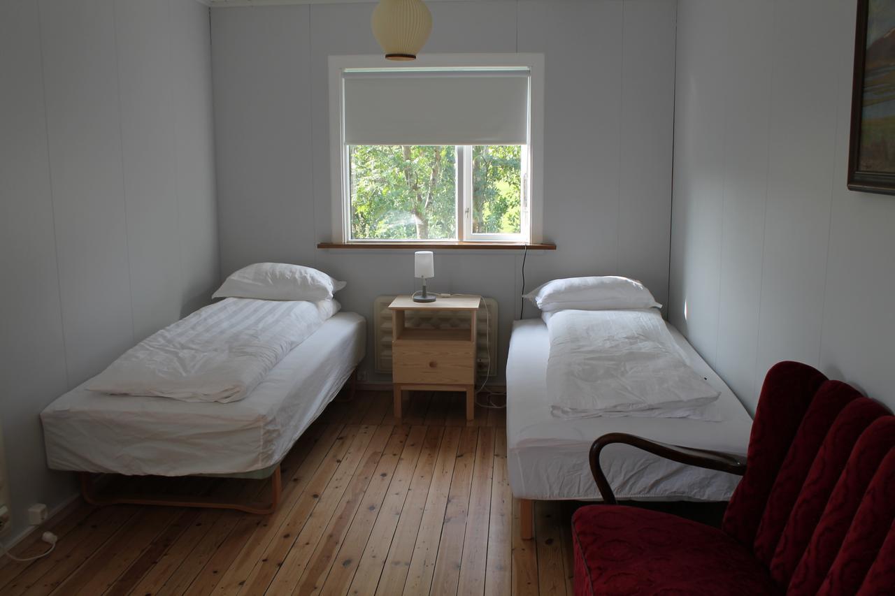Midhop Guesthouse Thingeyrar Eksteriør bilde